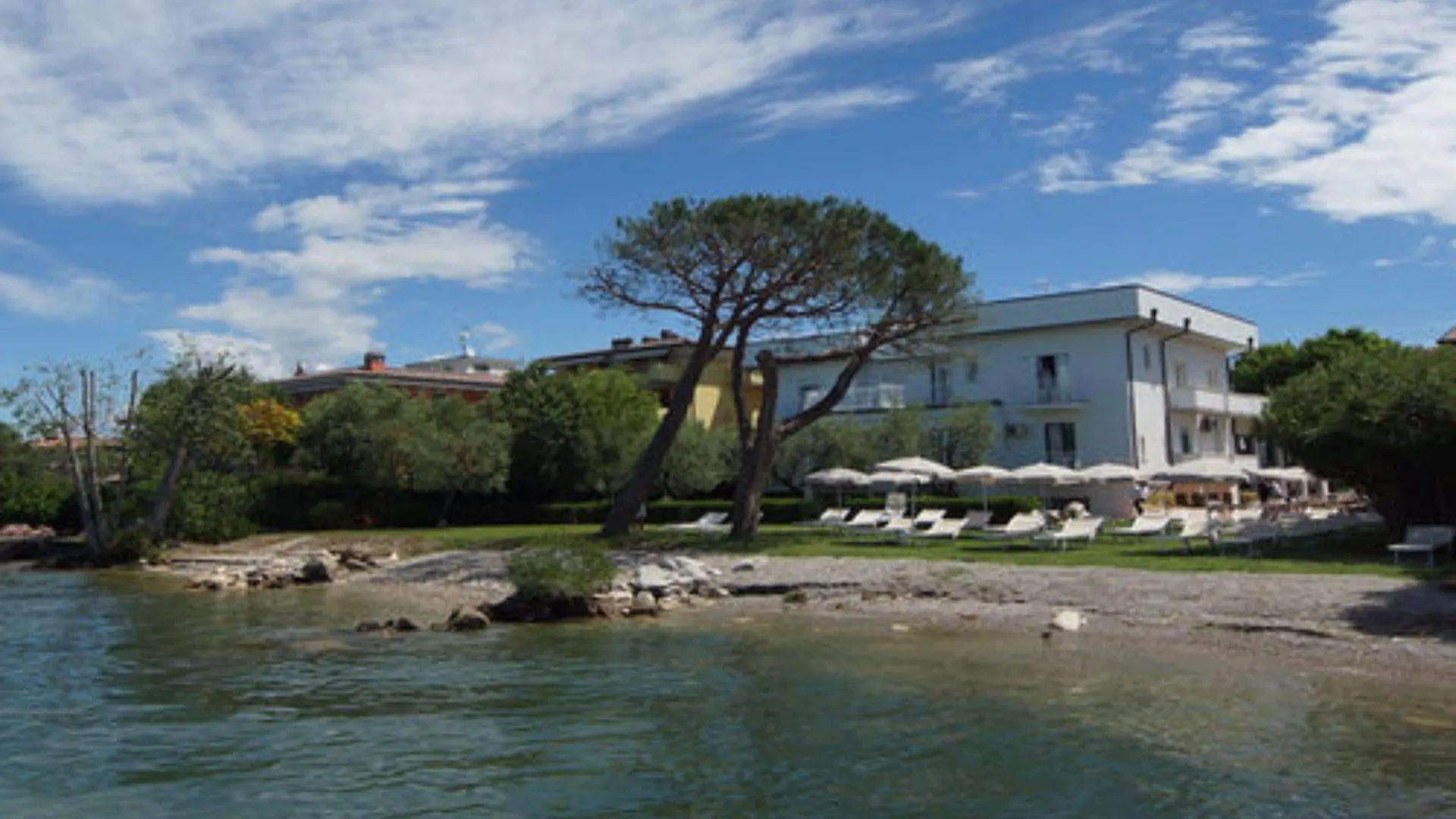 Hotel Saviola Sirmione 3*,  Italia