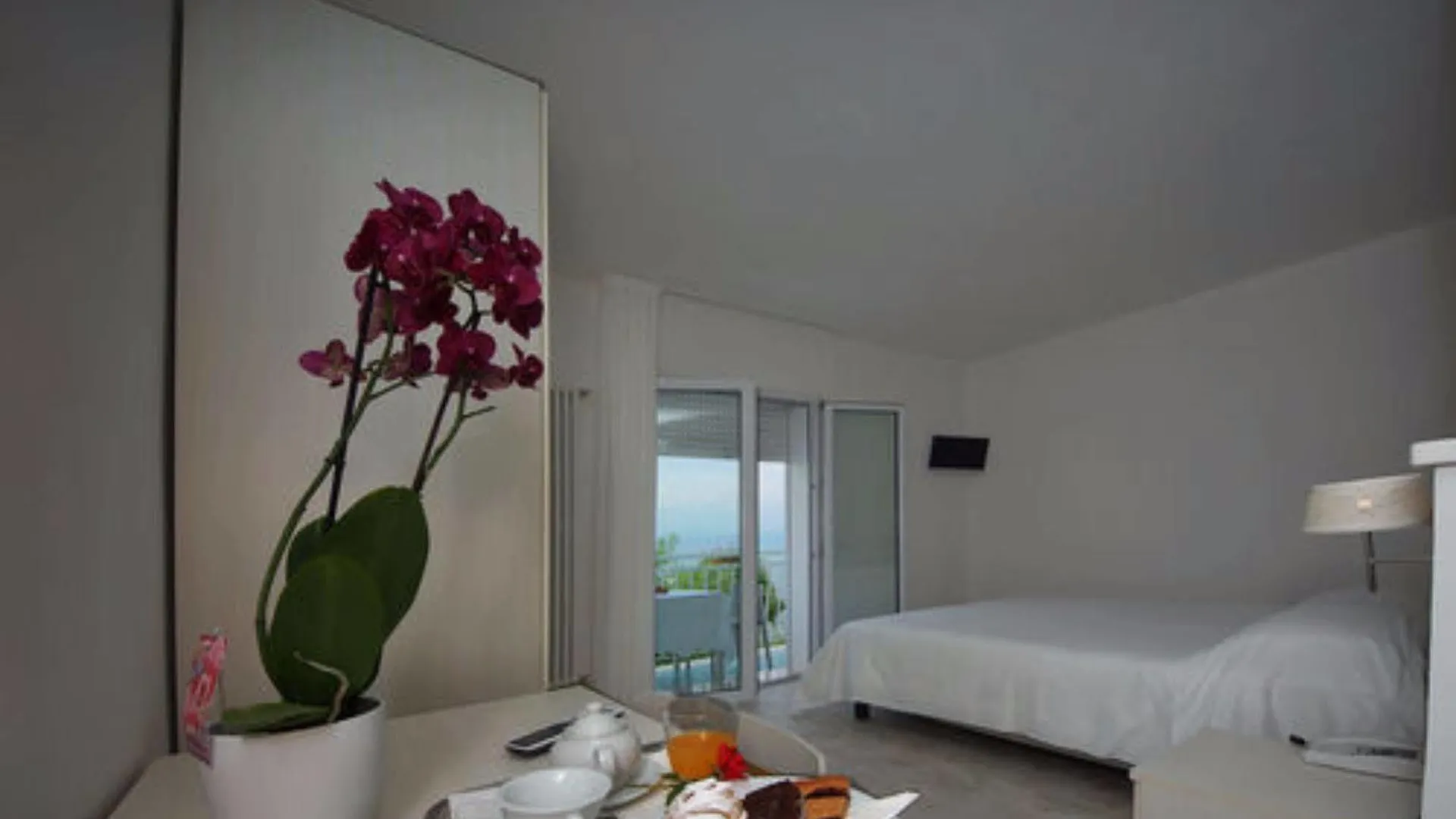 Hotel Saviola Sirmione 3*,